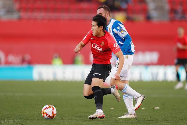 余嘉豪18分王哲林13分10篮板 浙江力克上海